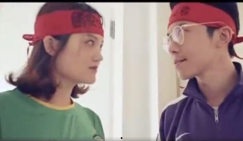 男博主吃瓜被骂视频,网友热议网络暴力现象