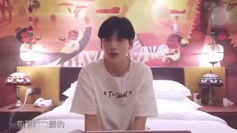 娃儿吃瓜视频在线观看,趣味横生的童年瞬间，在线观看乐翻天